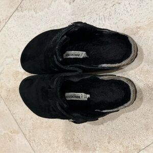 Shearling clog Boston